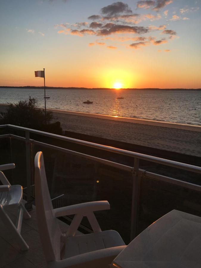 Appartement Arcachon Perreire Premiere Ligne Les Pieds Dans L Eau Vue Magnifique Sur Le Bassin Esterno foto