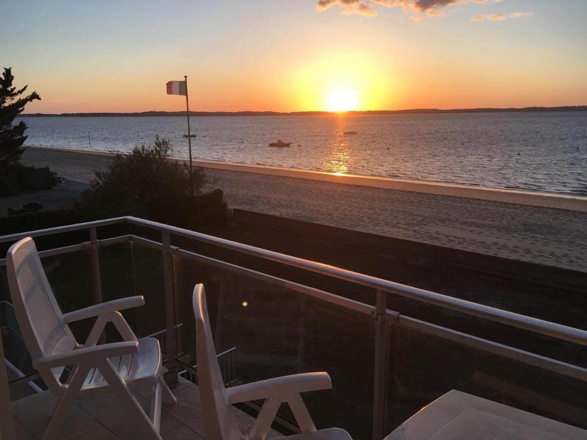 Appartement Arcachon Perreire Premiere Ligne Les Pieds Dans L Eau Vue Magnifique Sur Le Bassin Esterno foto