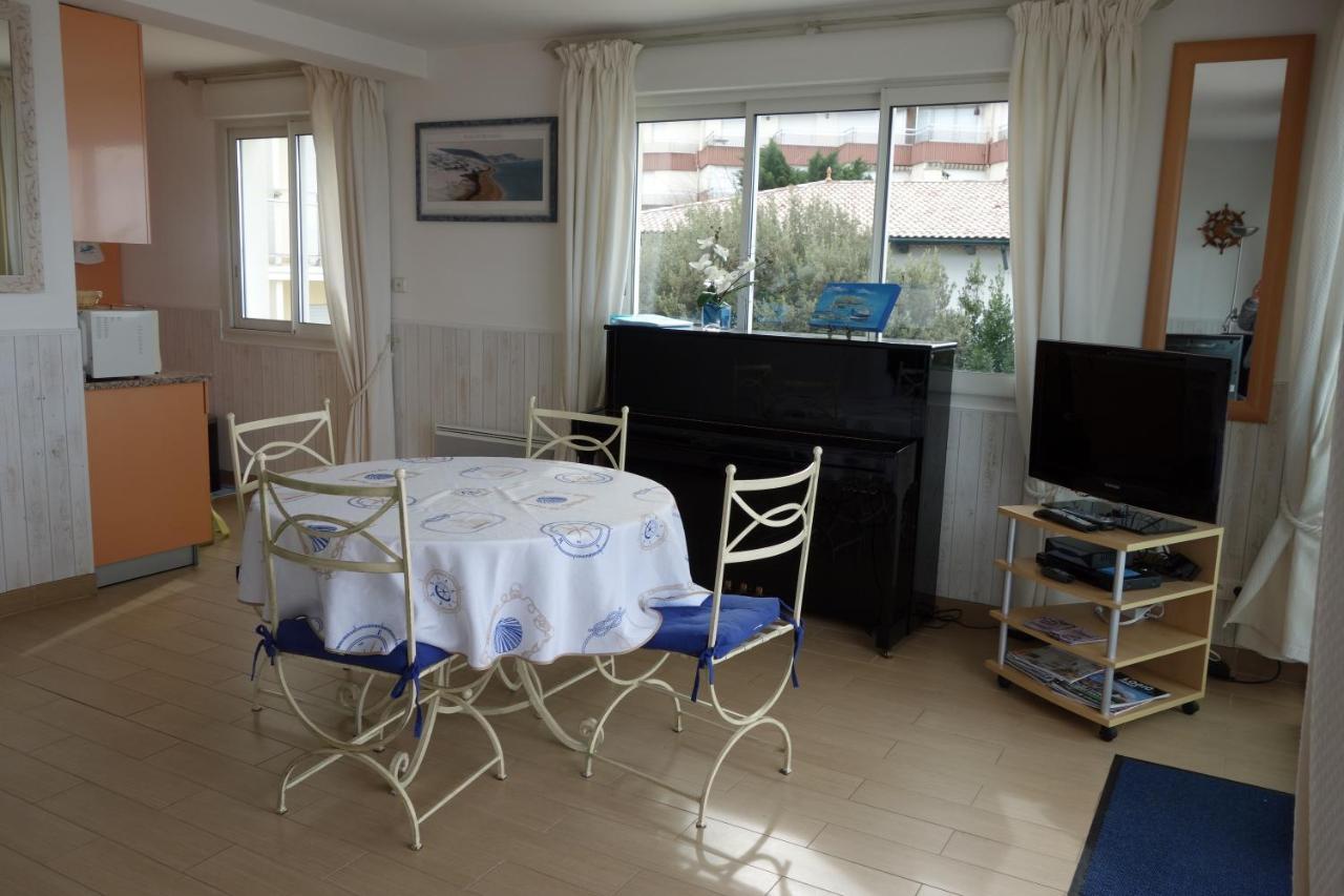 Appartement Arcachon Perreire Premiere Ligne Les Pieds Dans L Eau Vue Magnifique Sur Le Bassin Esterno foto