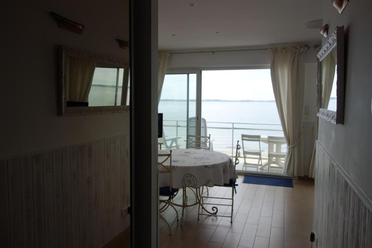 Appartement Arcachon Perreire Premiere Ligne Les Pieds Dans L Eau Vue Magnifique Sur Le Bassin Esterno foto